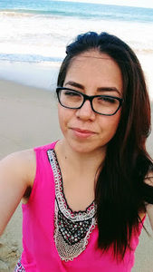 Meet your Posher, Violeta